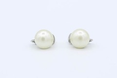 1961 Button Pearl Earrings (Dainty)