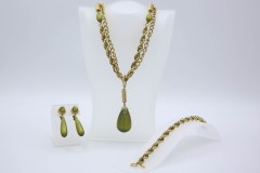 1962 Golden Avocado Set