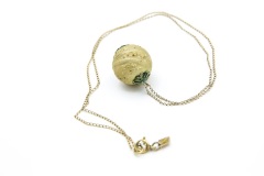 1966 Pearl Magic Necklace
