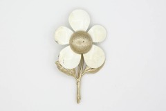 1968 Flower Flattery Pin (White)