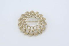 1970 Fashion Round Pin