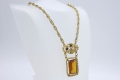 1970 Wild Honey Necklace