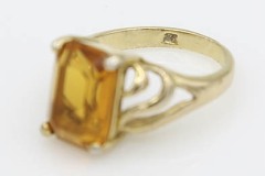 1971 Sarah's Birthstone Ring (November Golden Topaz)