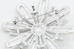 1973 Snow Blossom Pin