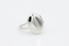 1974 Locket Ring