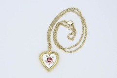 1974 Teen Heart Locket