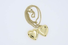 1974 Teen Heart Locket