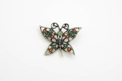 1974 Wings of Fashion Pin
