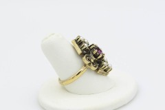 1975 Alexandria Ring