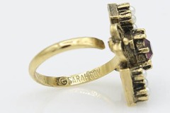 1975 Alexandria Ring