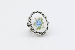 1975 Blue Rose Ring