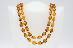 1975 Holiday Beads Necklaces