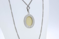 1975 Legend Necklace
