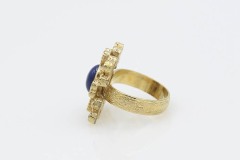 1975 Victoria Blue Ring
