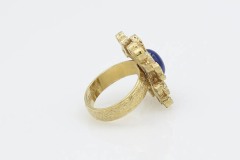 1975 Victoria Blue Ring