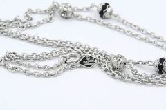 1975 Whisper Necklace - Canada