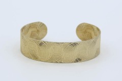 1976 Golden Swirls Bracelet