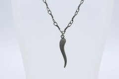 1976 Italian Horn Necklace