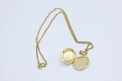 1976 Magnolia Locket Necklace
