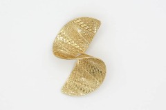 1976 Tinsel Twist Pin