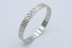 1976 Vibrations Bracelet