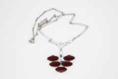 1977 Continental Necklace
