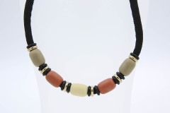 1977 On The Move Necklace