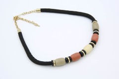 1977 On The Move Necklace