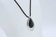 1978 Dew Drop Necklace