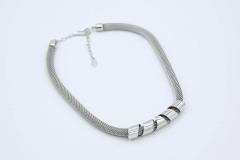 1978 Fifth Avenue Choker