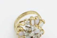 1978 Romantic Cluster Ring