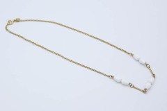 1979 White 'N Bright Necklace