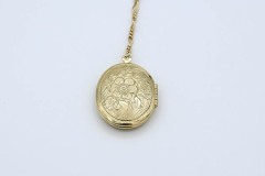 1980 Floral Locket Necklace