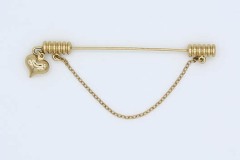 1980 Heart Delight Stick Pin
