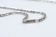 1981 Bostonian Link Chain