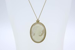 1981 Lasting Impressions Necklace