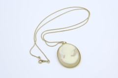 1981 Lasting Impressions Necklace