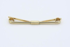 1983 Nifty Collar Bar
