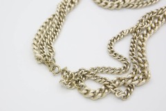 Unidentified GB Chain Set