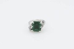 Unidentified Green Stone Ring