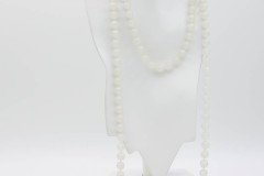 Unidentified Pearly White Necklaces - Canada