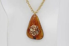 Unidentified Tortoise Drop Necklace - Canada